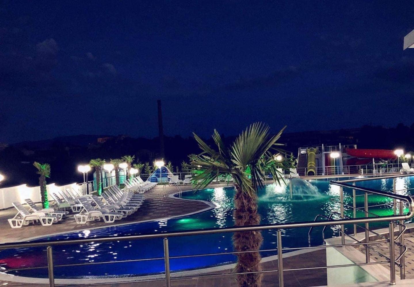 Hotel Aqua Kŭrdzhali Exteriör bild
