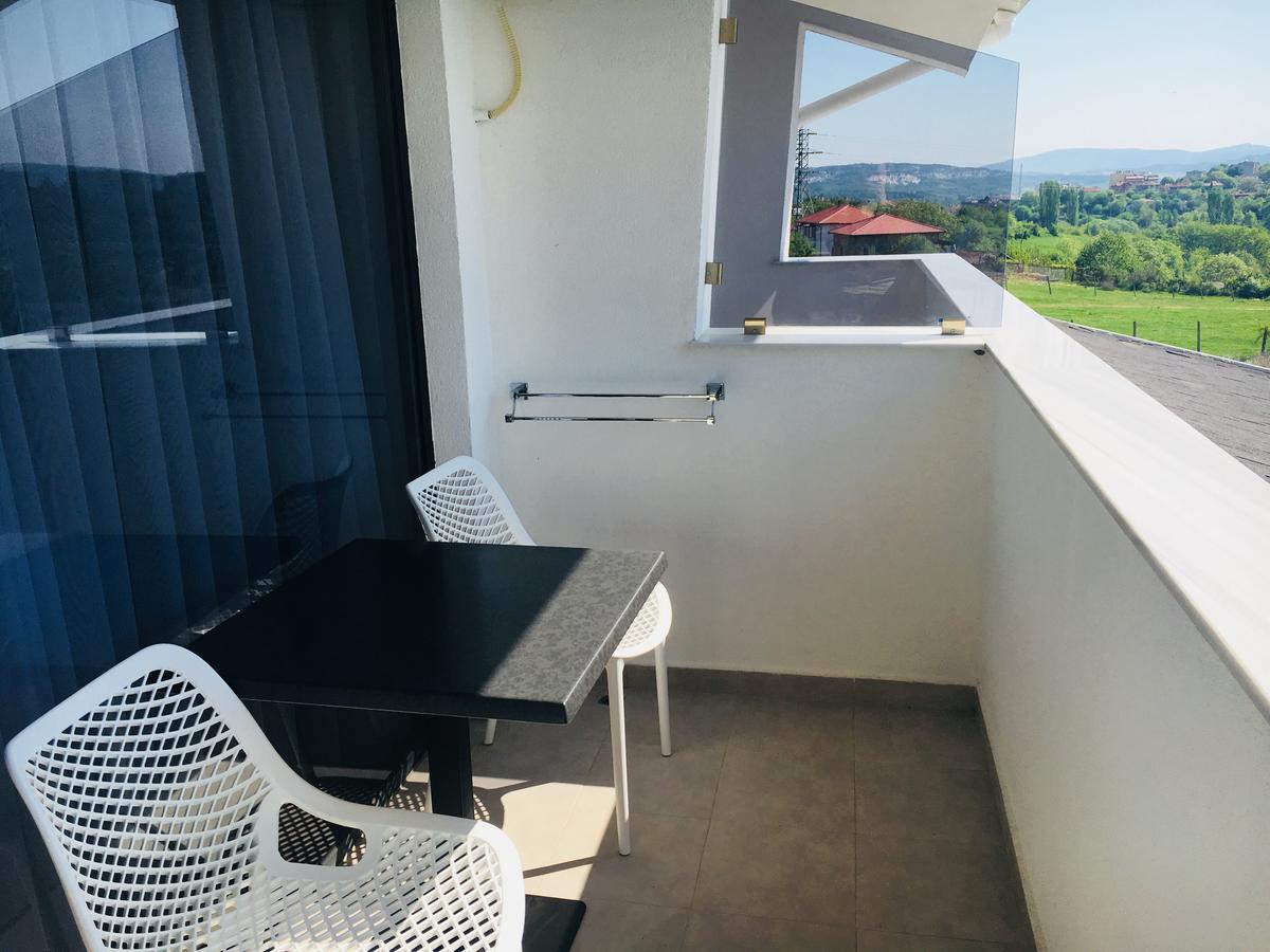 Hotel Aqua Kŭrdzhali Exteriör bild